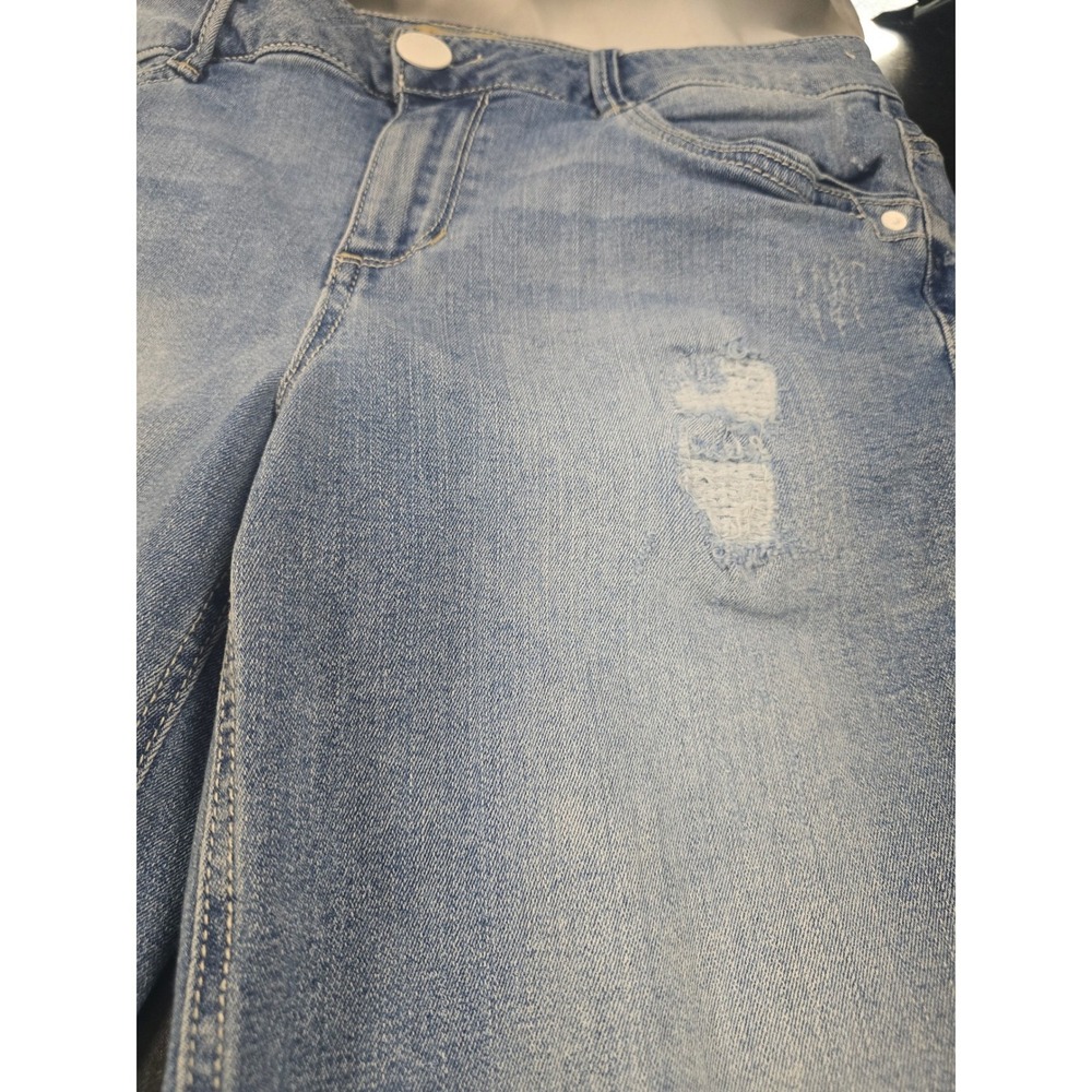 Democracy Womens Light‎ Wash Distressed Denim Bermuda Shorts Size 10